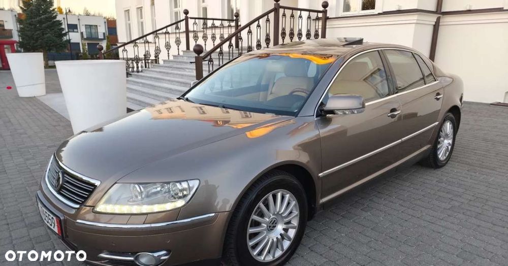 Volkswagen Phaeton - 12