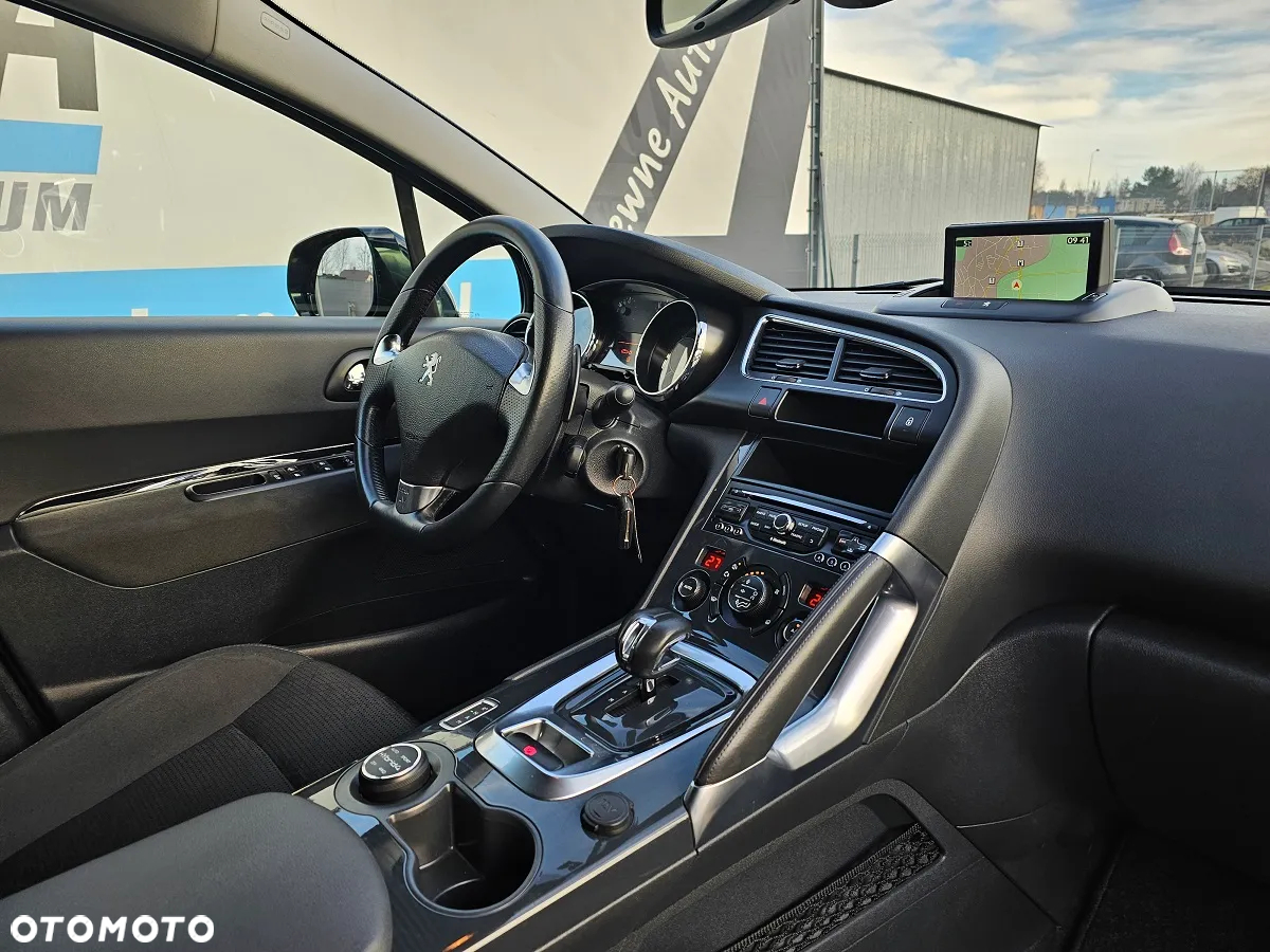 Peugeot 3008 2.0 HDi HYbrid4 - 10