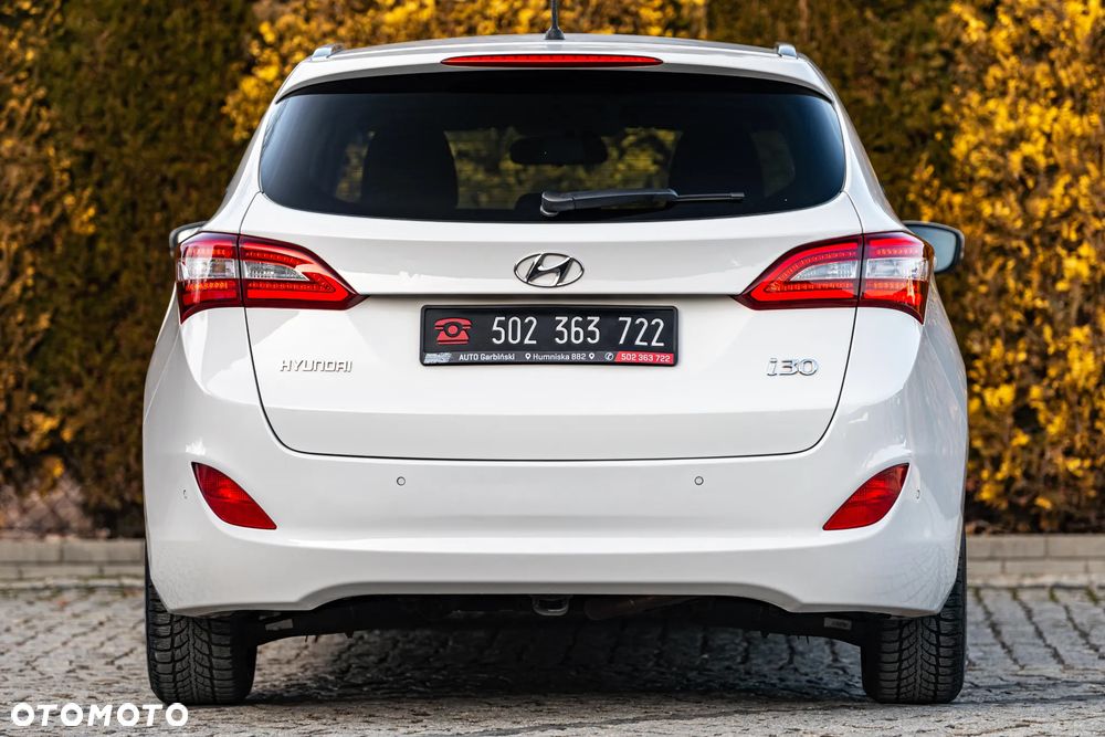 Hyundai i30 blue 1.6 GDI Passion - 17