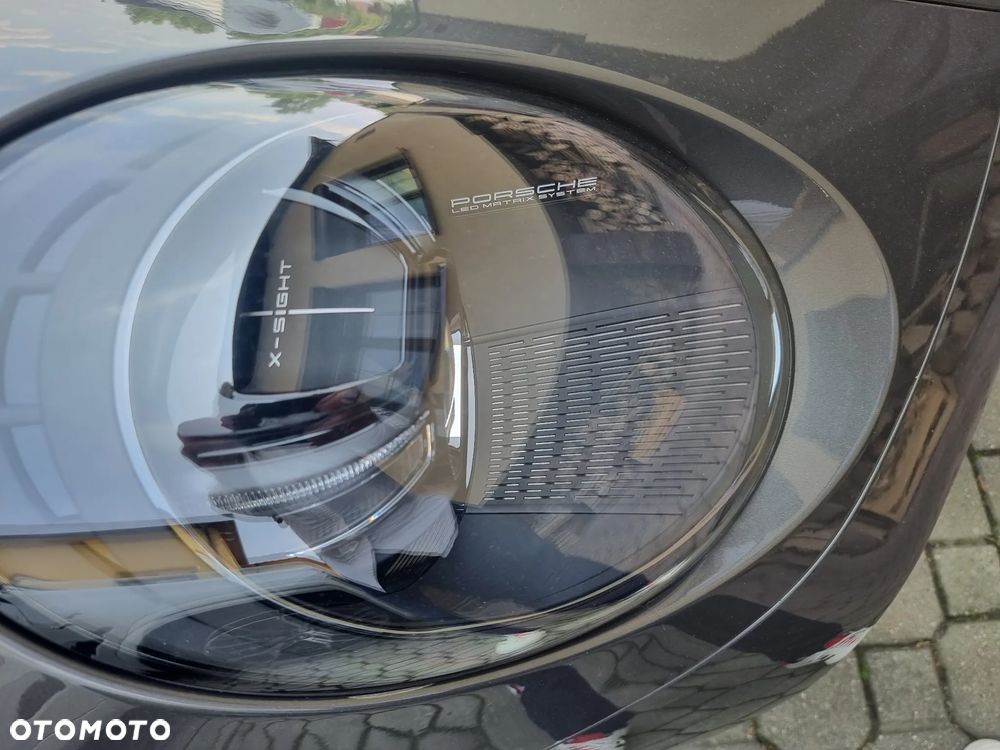 Porsche 911 Turbo S - 24