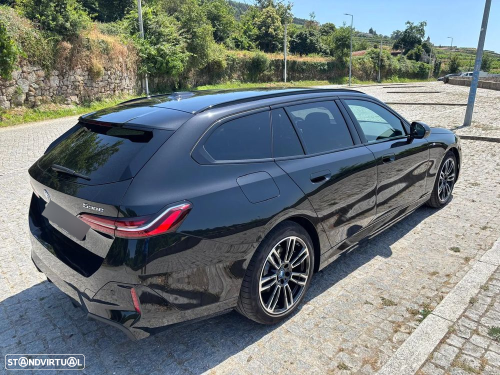 BMW 530 e Pack Desportivo M - 4