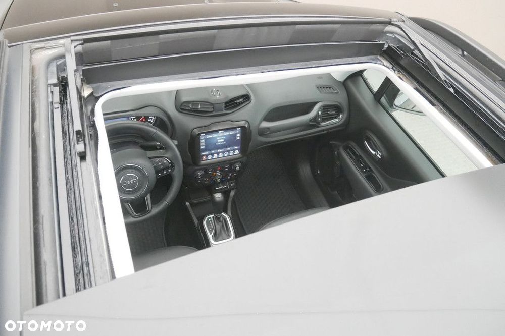 Jeep Renegade - 31