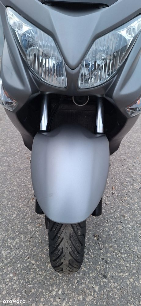 Suzuki Burgman - 28