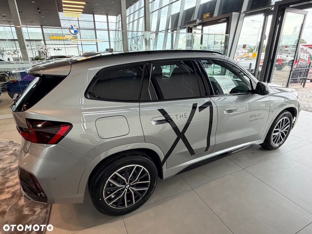 BMW X1 sDrive20i mHEV - 8