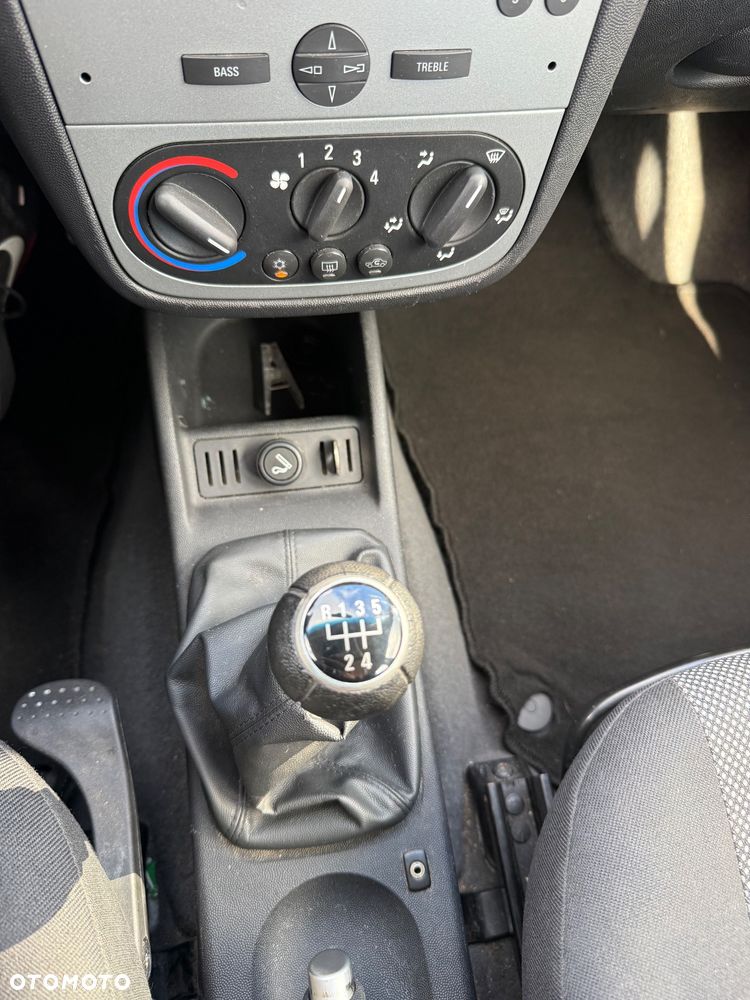 Opel Combo - 11