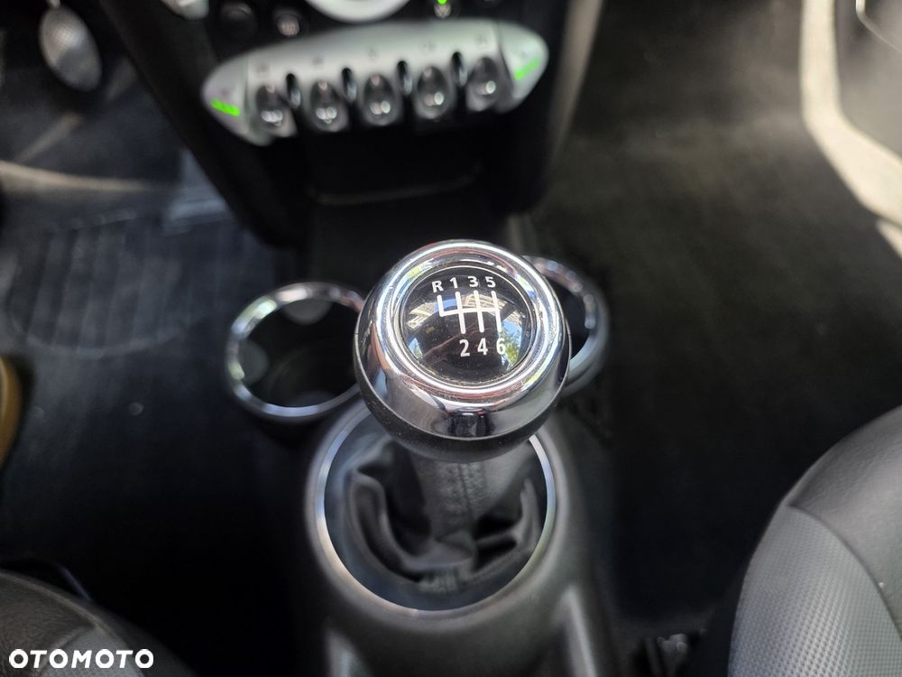 MINI Cooper Standard - 20