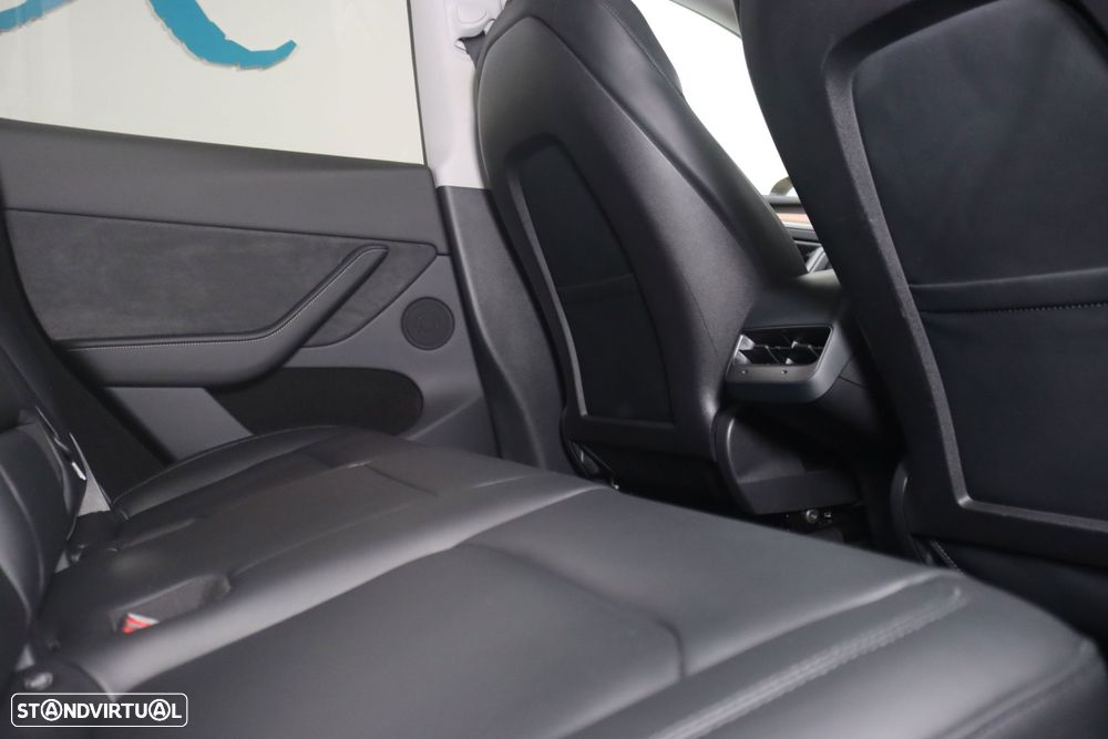 Tesla Model Y Performance Tração Integral - 11