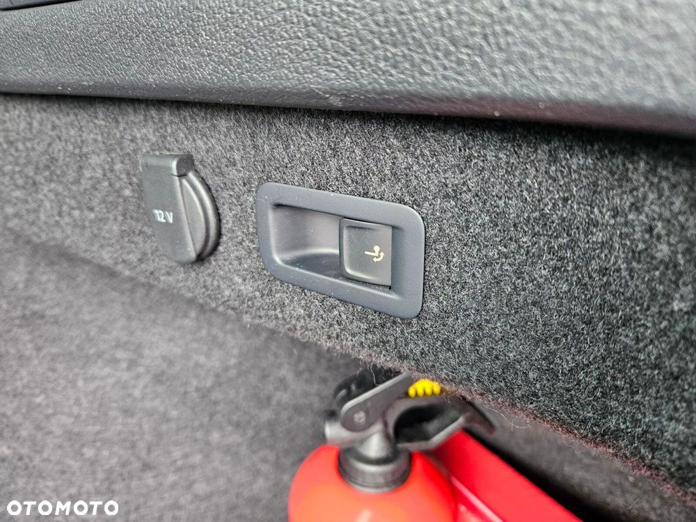 Volkswagen Passat Variant 2.0 TDI EVO Business DSG - 15