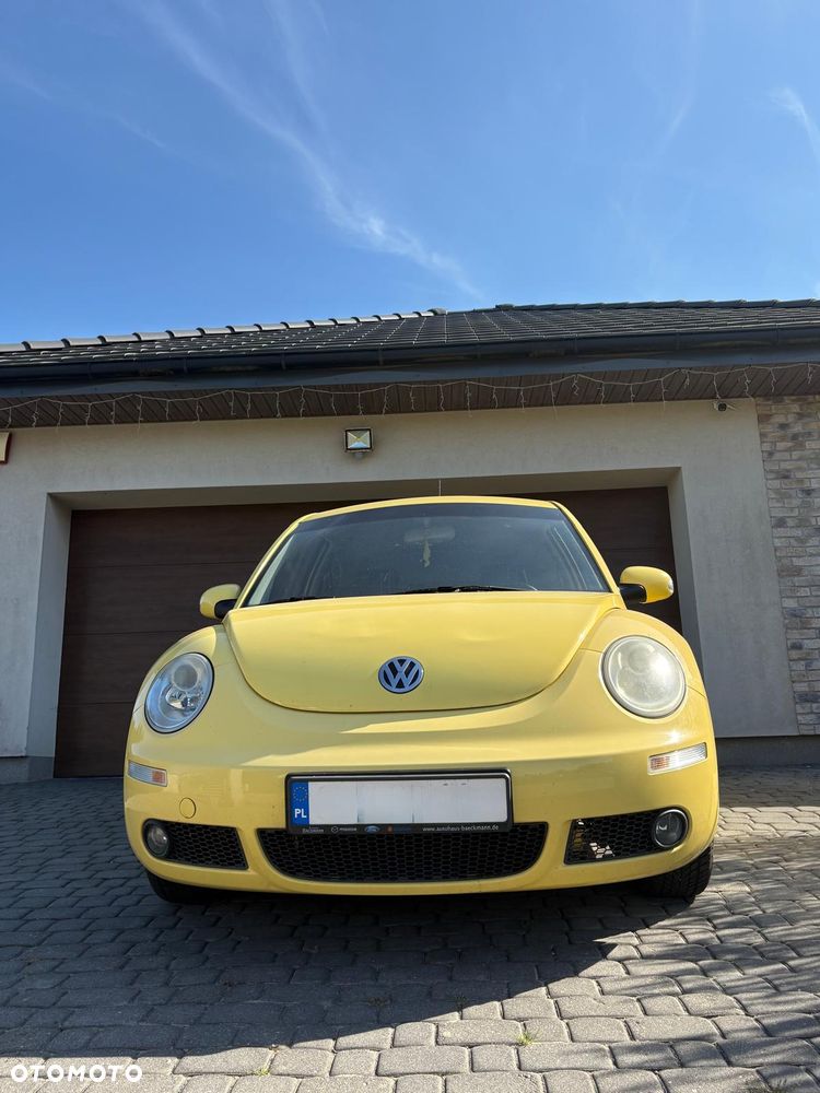 Volkswagen New Beetle - 5