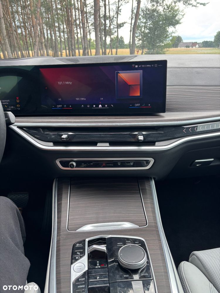 BMW X5 xDrive50e - 24
