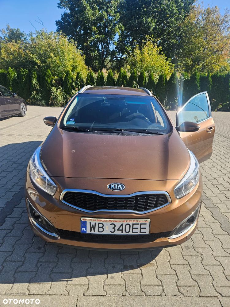 Kia Ceed - 6