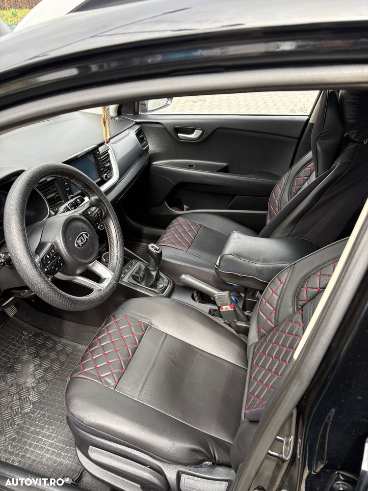 Kia Stonic 1.4 GSL Trend - 10