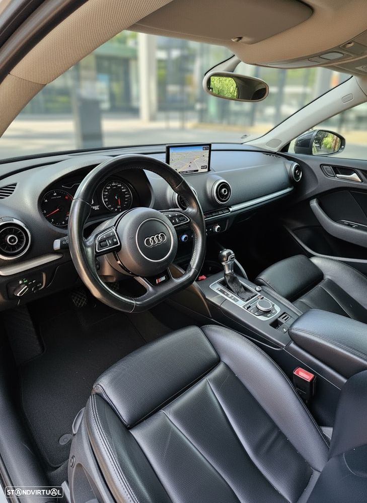 Audi A3 Sportback 1.6 TDI S tronic S line Sport Pack - 2