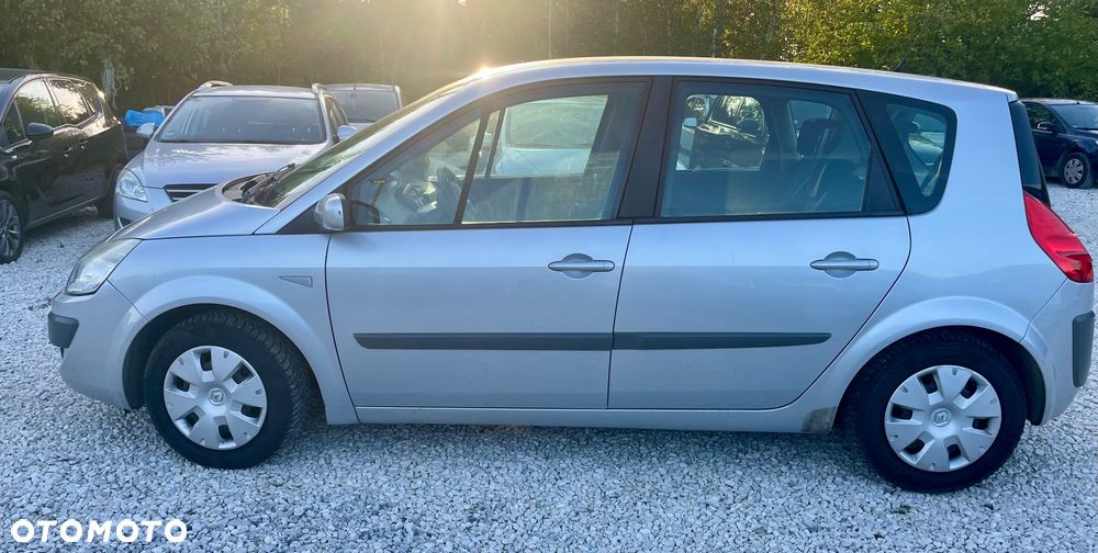 Renault Scenic - 10