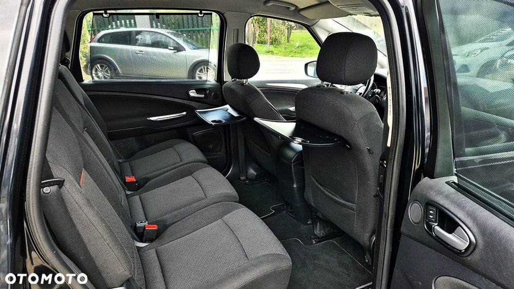 Ford S-Max 2.0 Titanium - 35