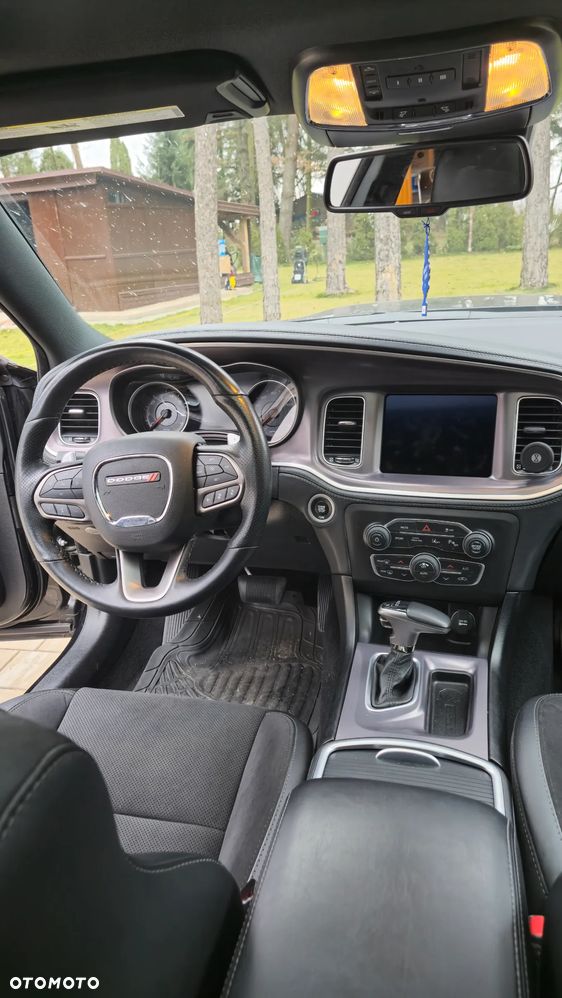 Dodge Charger 5.7 R/T - 33