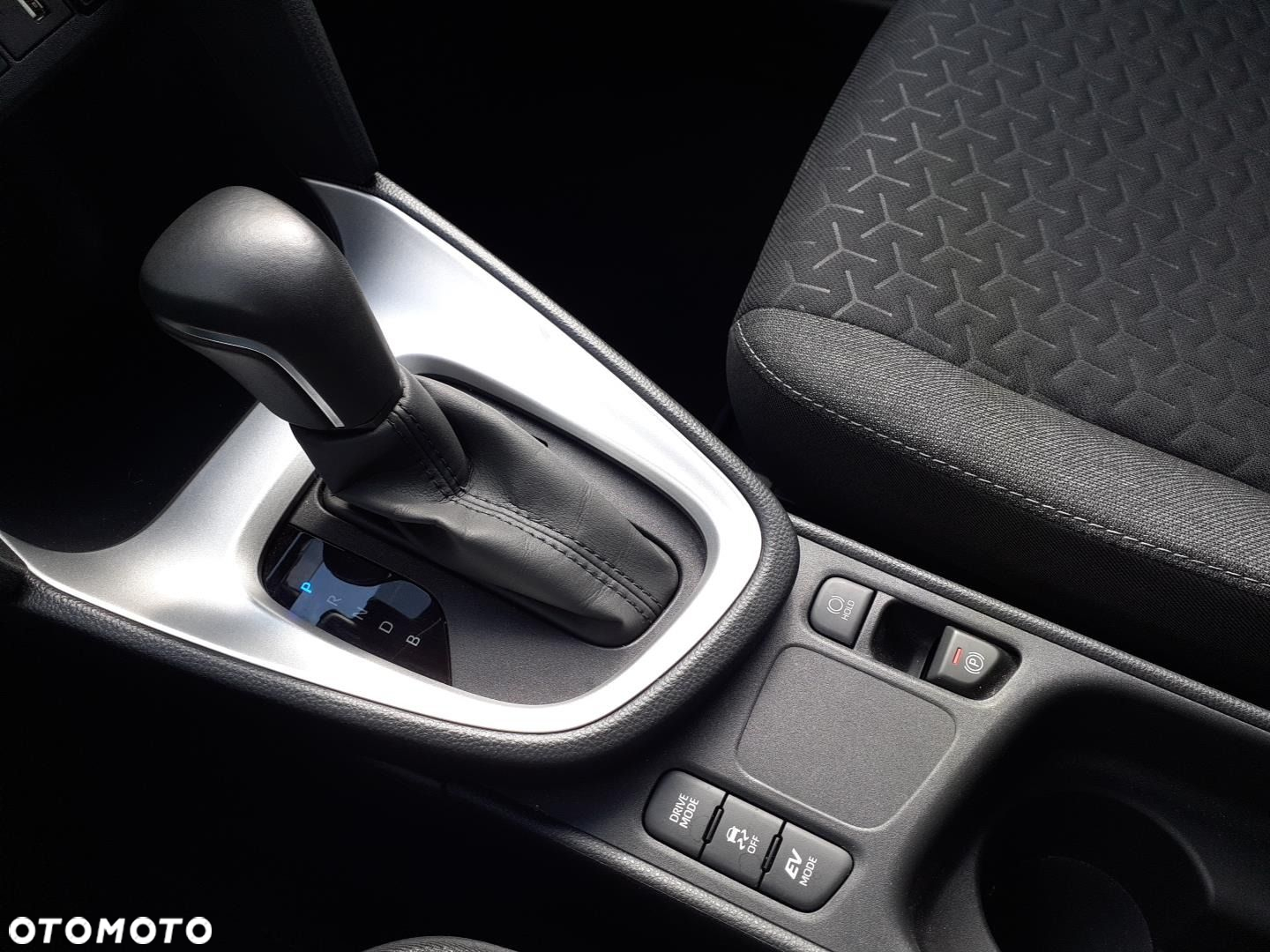 Toyota Yaris Cross - 23
