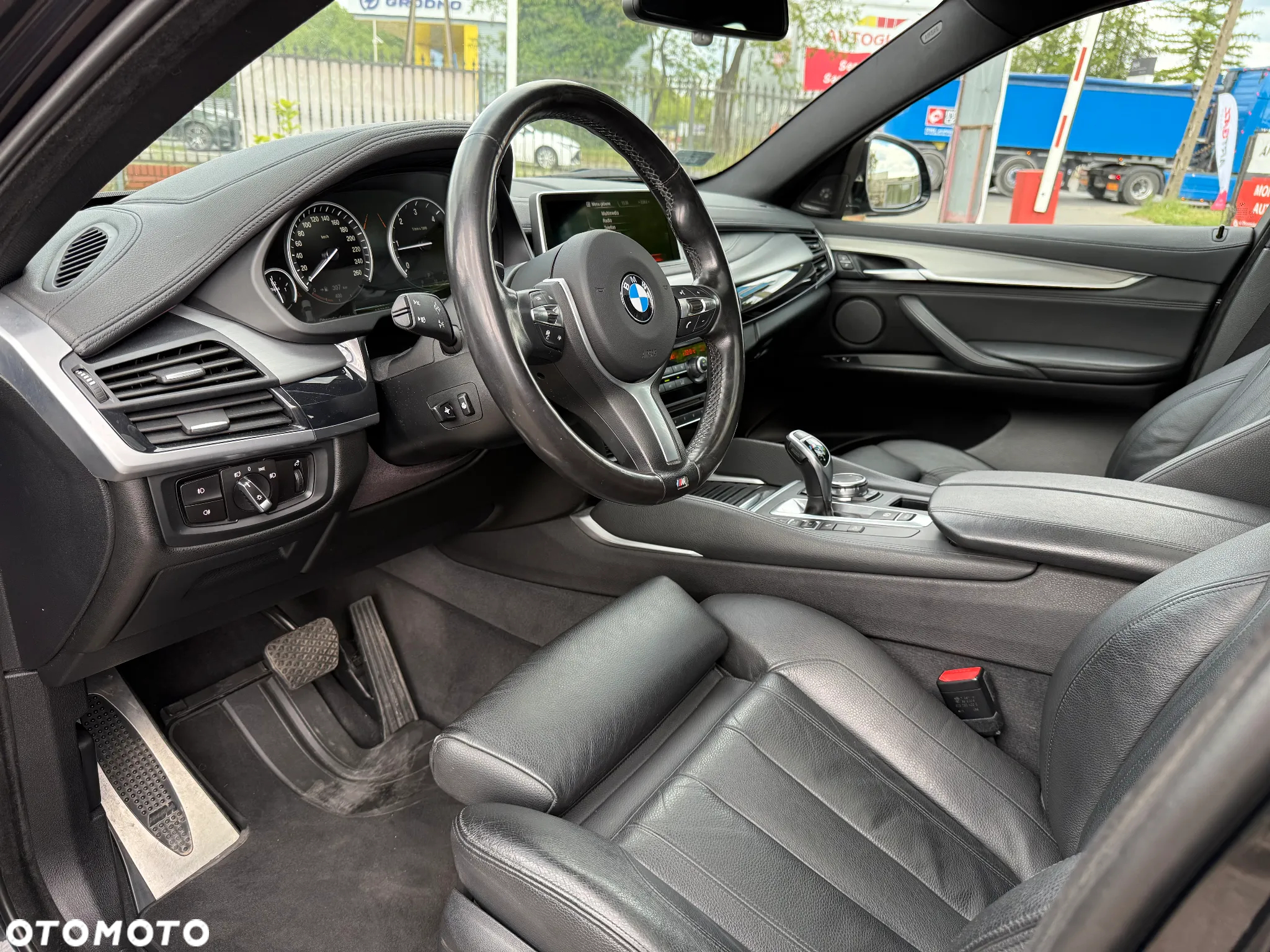 BMW X6 M50d - 11