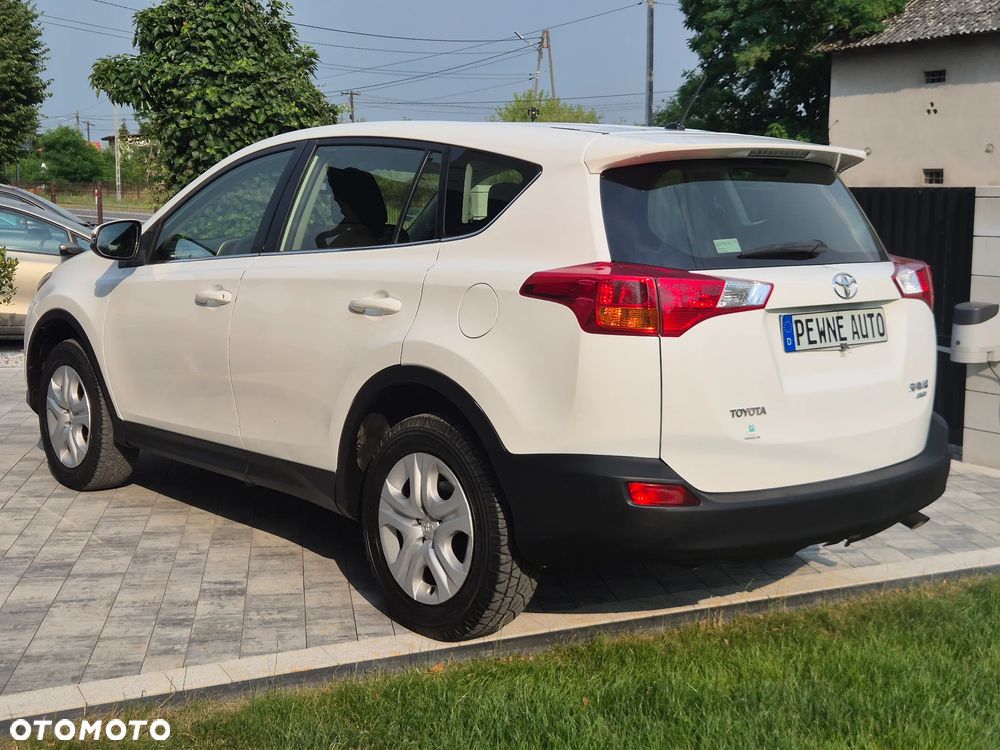 Toyota RAV4 - 8