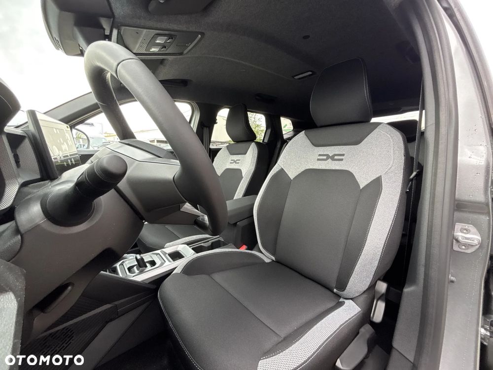 Dacia Duster 1.8 Full Hybrid 155 Journey MMT - 10