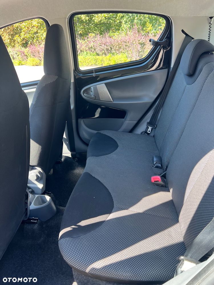 Toyota Aygo - 16