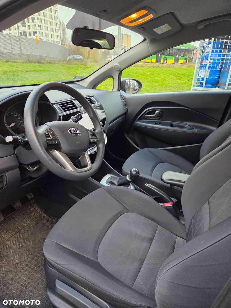 Kia Rio 1.2 M - 6