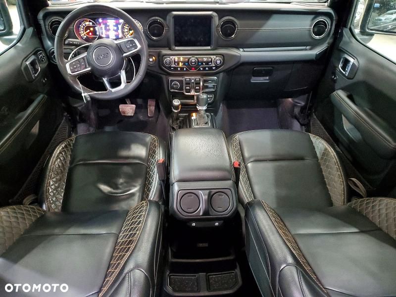 Jeep Wrangler 3.6 Unlim Sahara - 8