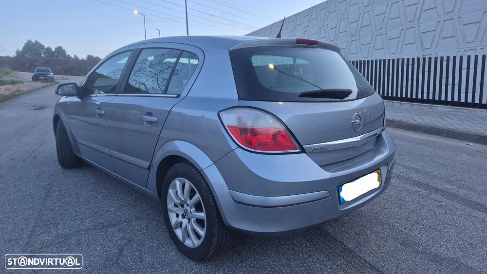 Opel Astra 1.7 CDTI Cosmo M5 - 3