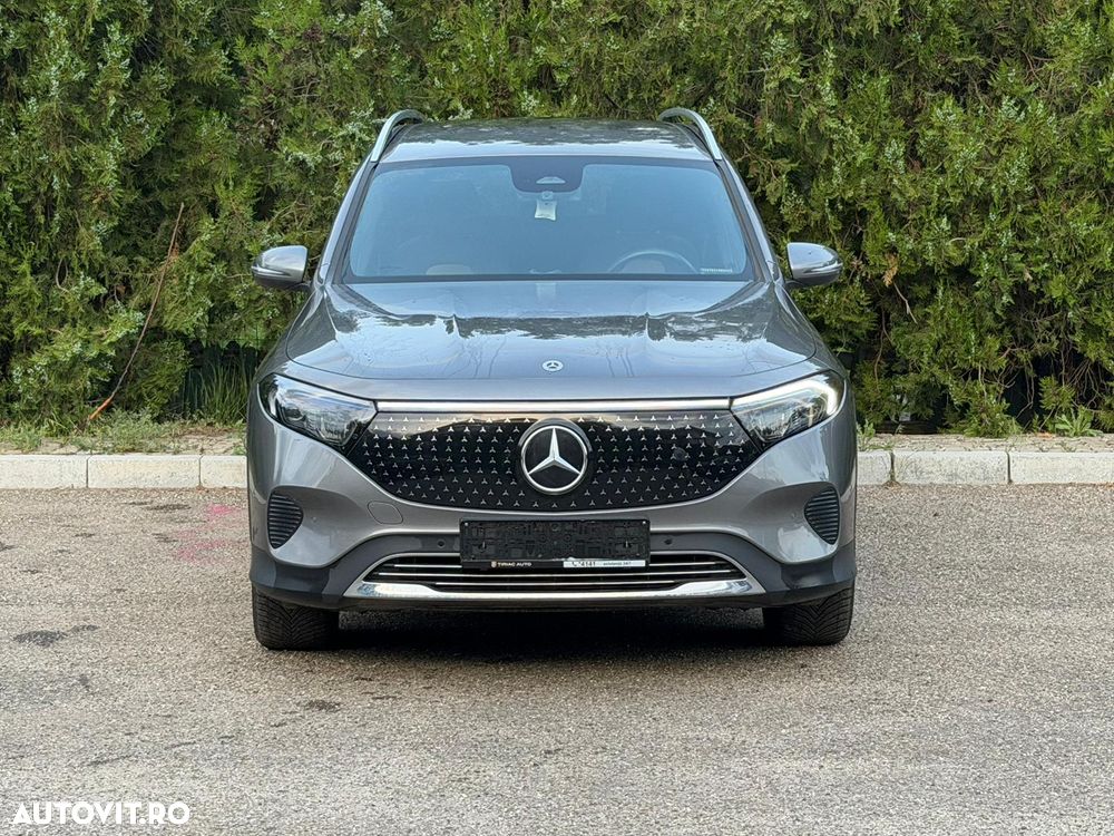Mercedes-Benz EQB - 1