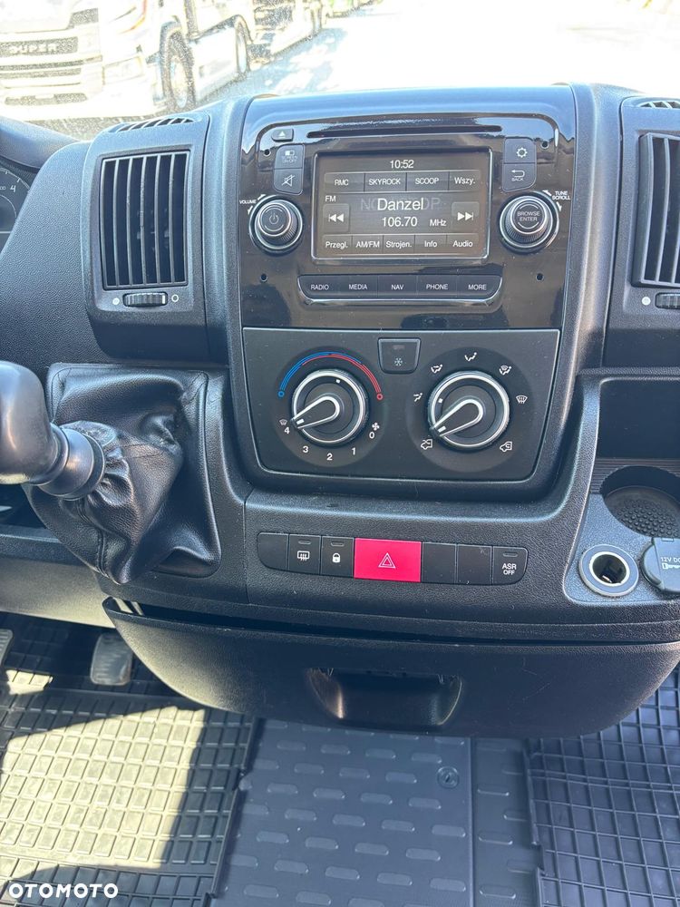 Peugeot BOXER - 12