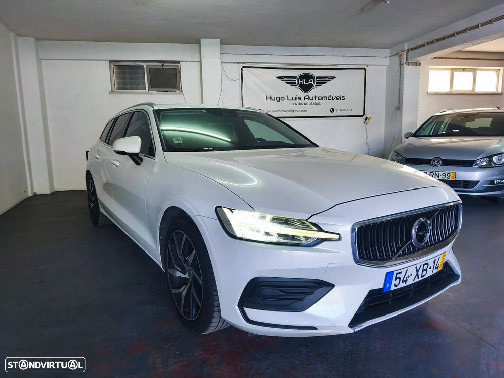 Volvo V60 2.0 D3 Momentum Geartronic - 3