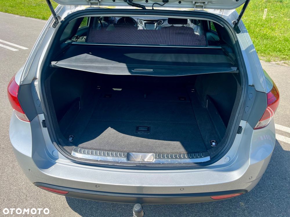 Hyundai i40 Kombi 1.7 CRDi Premium - 28