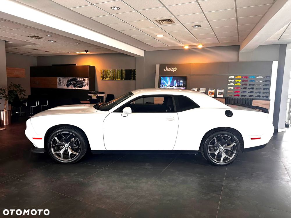Dodge Challenger 3.6 SXT Plus - 8