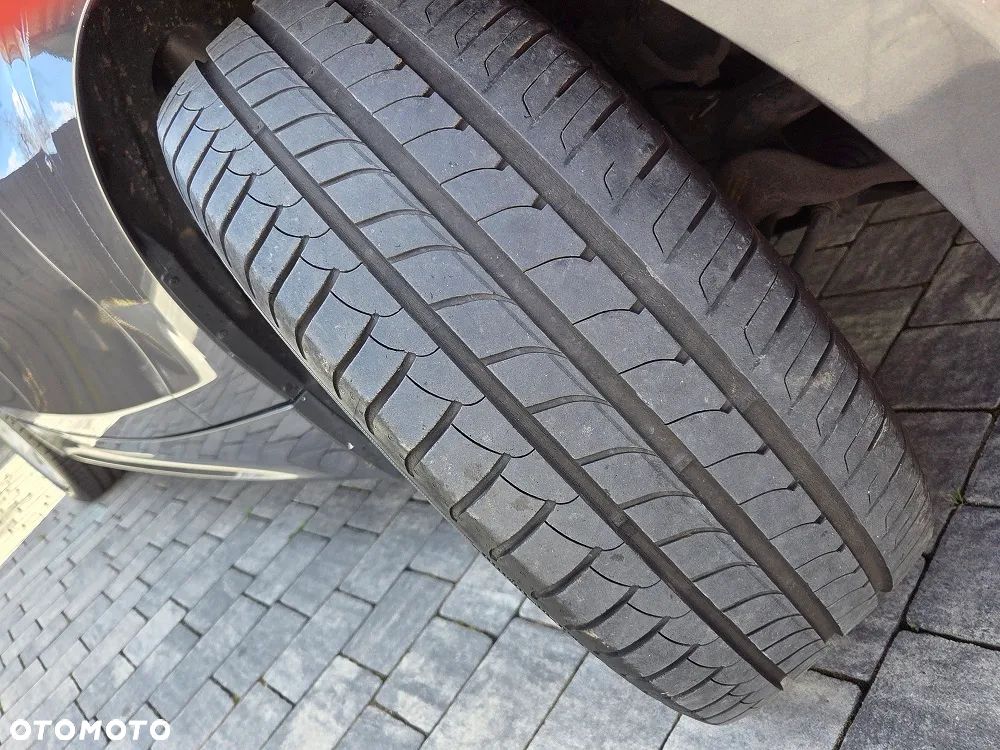 BMW Seria 1 118i - 22