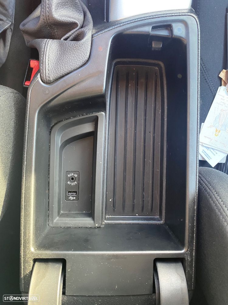 BMW 116 d EDynamics Advantage - 17