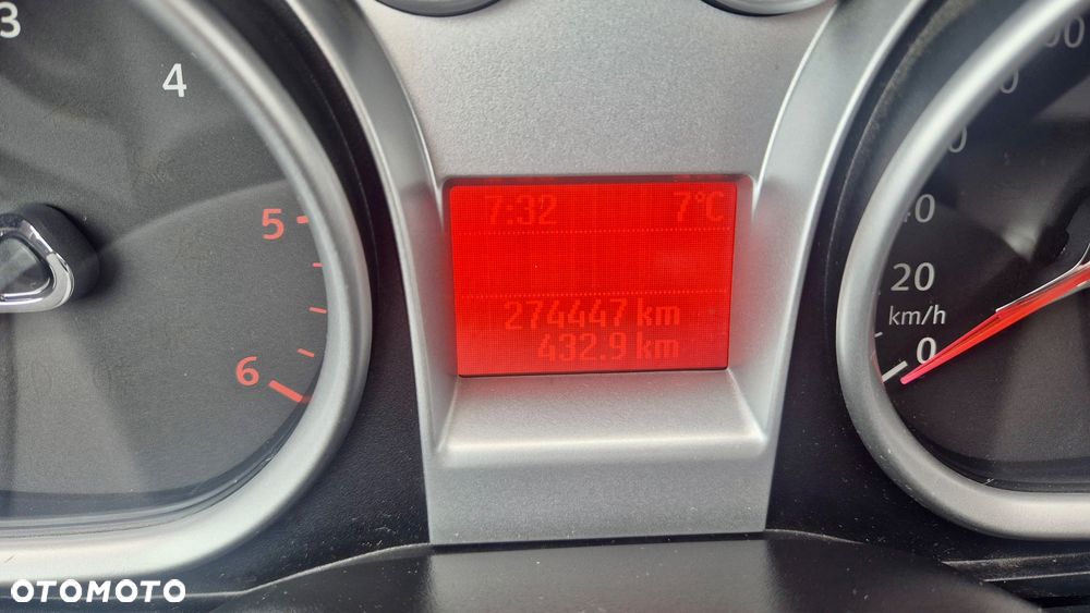 Ford Kuga - 12