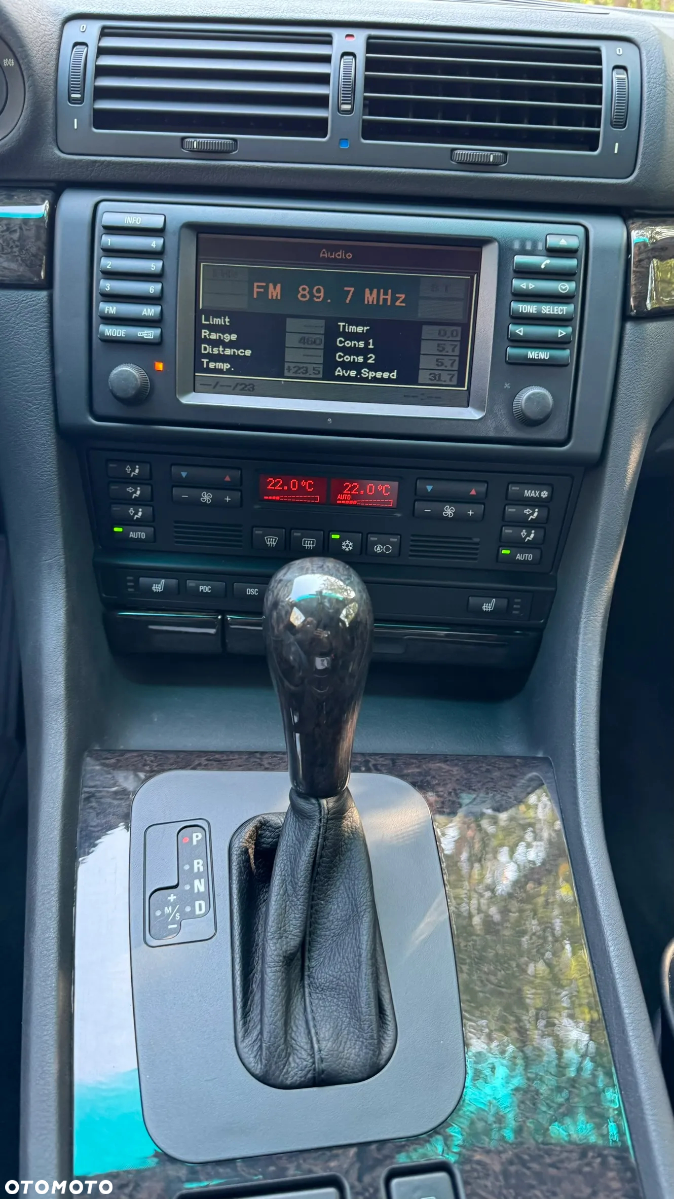 BMW Seria 7 740i - 22