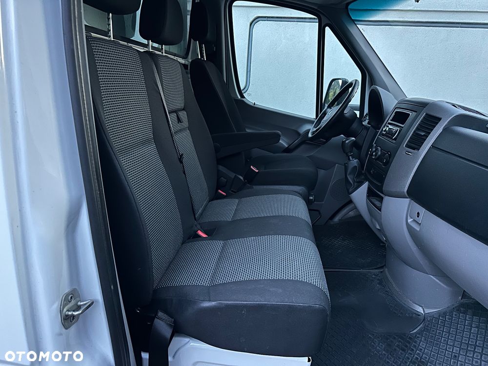 Mercedes-Benz Sprinter - 11