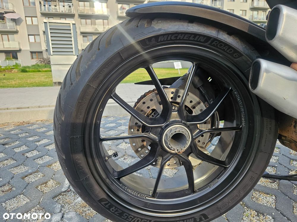 Ducati Multistrada - 10