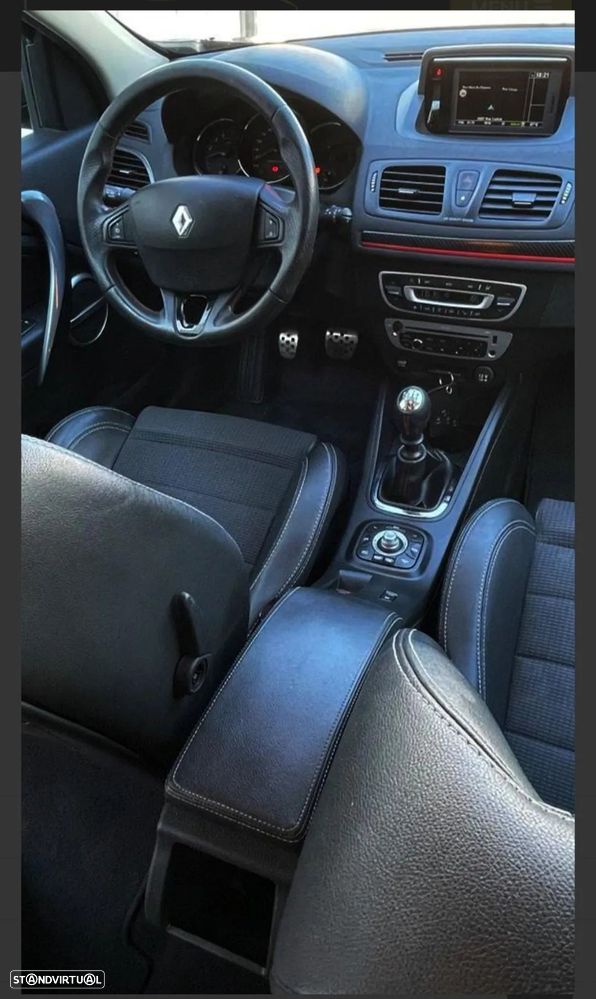 Renault Mégane Sport Tourer 1.5 dCi GT Line - 11