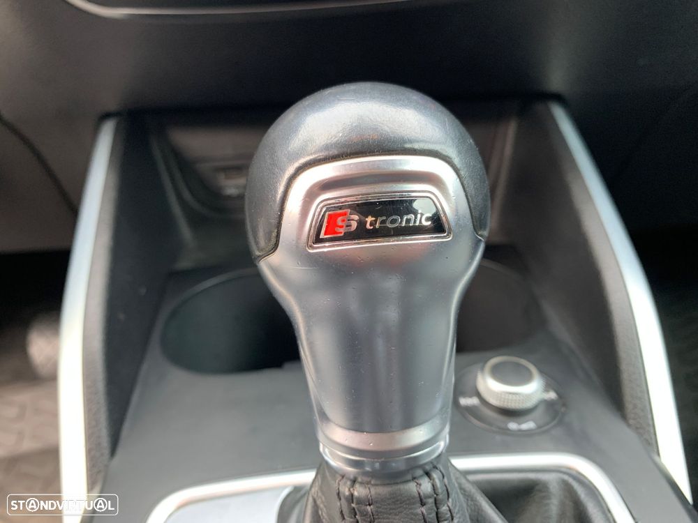 Audi Q2 30 TDI S-line S tronic - 30