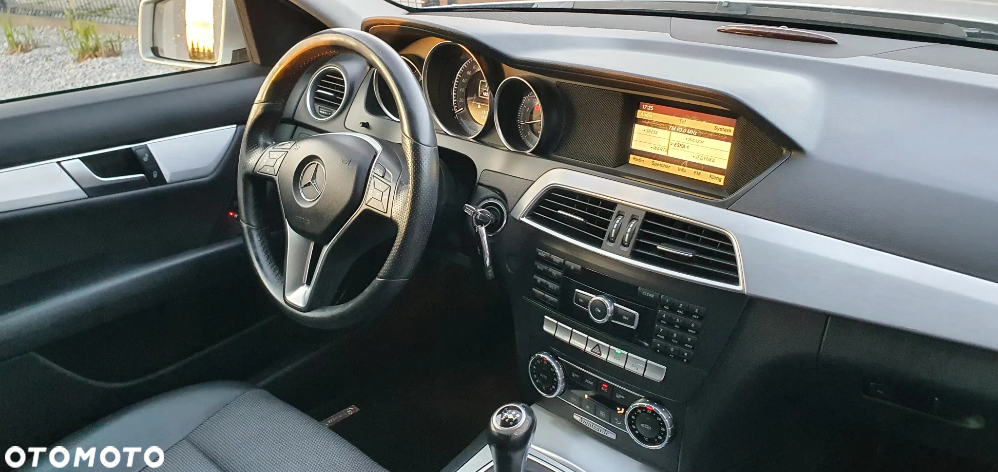 Mercedes-Benz Klasa C - 32