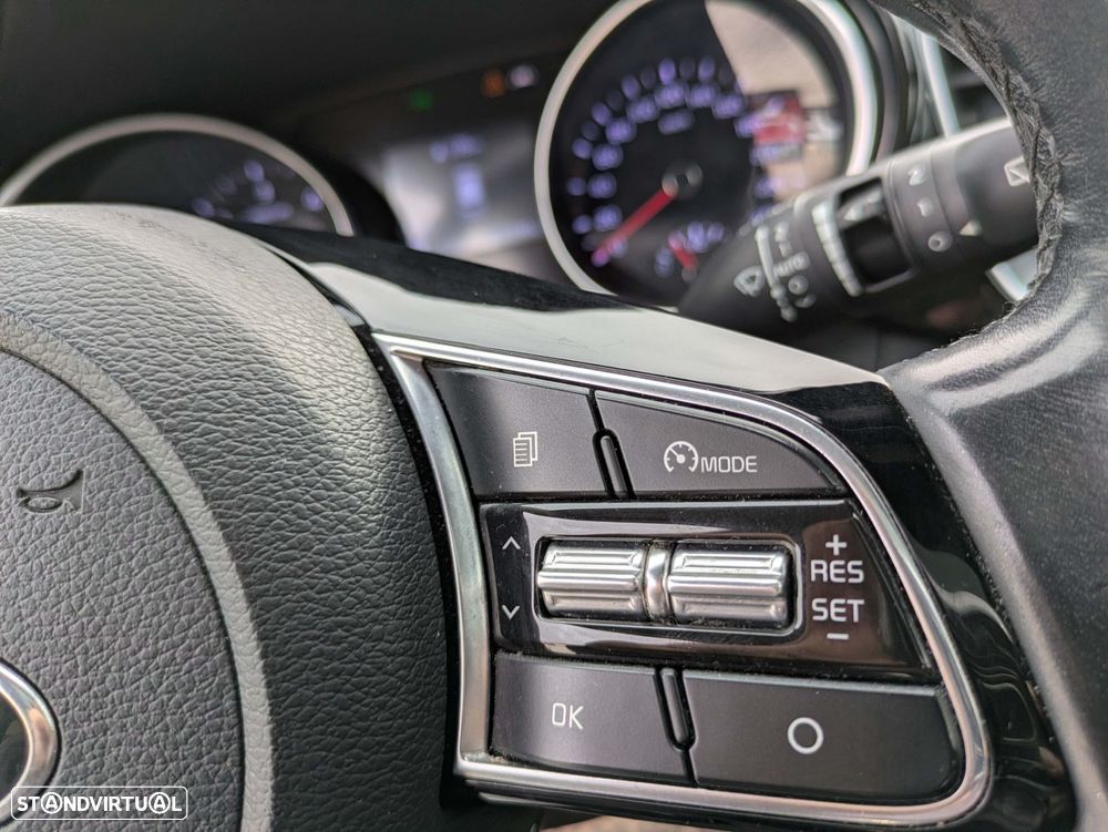 Kia Ceed SW 1.6 CRDi MHEV Drive+SRF - 28