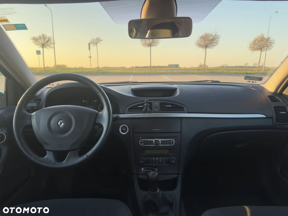 Renault Laguna 2.0 Confort Expression - 11