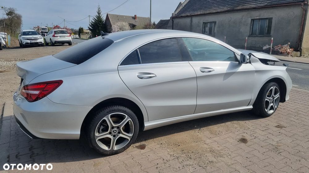 Mercedes-Benz CLA 200 d 7G-DCT UrbanStyle Edition - 3