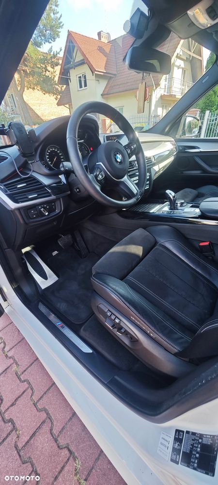 BMW X5 xDrive25d - 11
