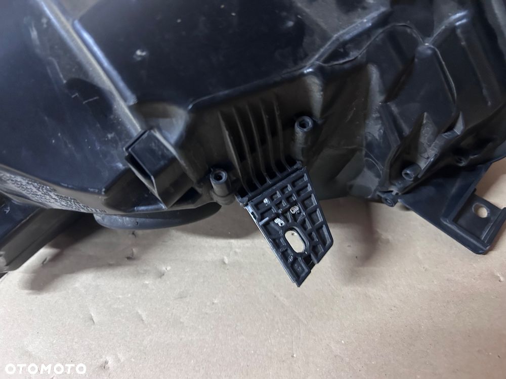 LAMPA PRAWA RENAULT CAPTUR I 1 13- CIEMNA PRZÓD PRZEDNIA - 7