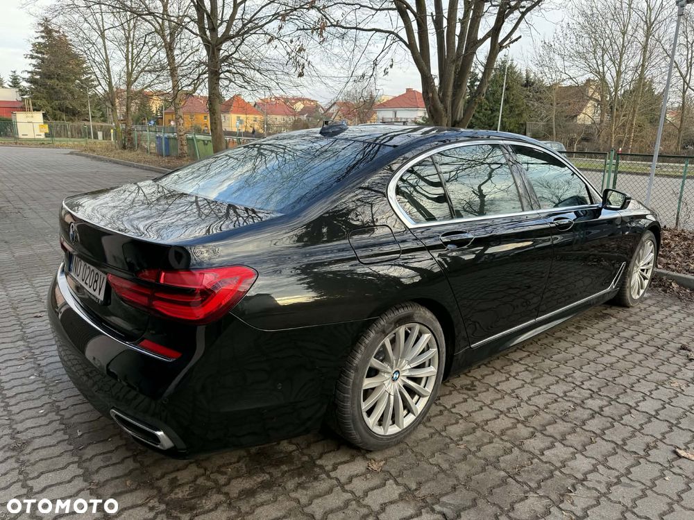BMW Seria 7 740d xDrive - 9