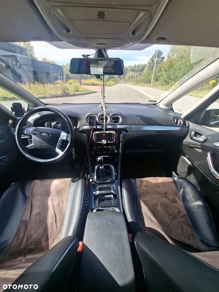 Ford S-Max - 7