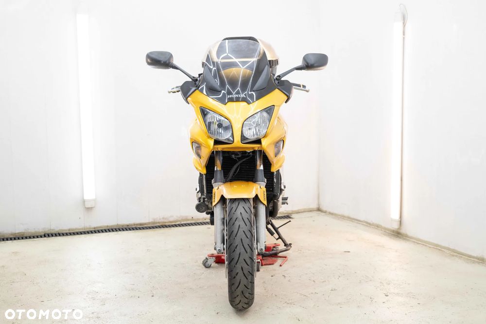 Honda CBF - 3